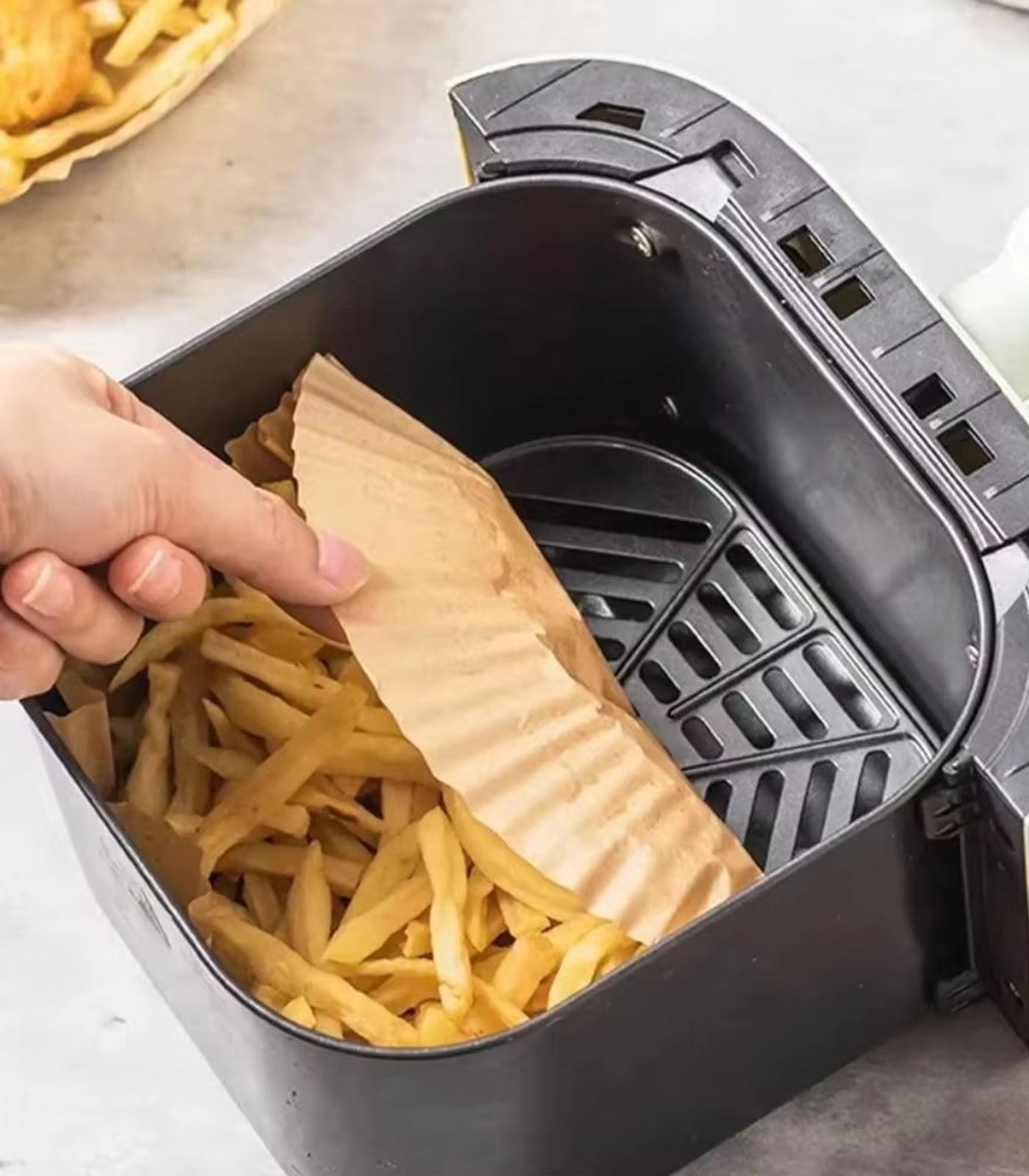 100 Pcs Disposable Air Fryer Paper Liners – Non-Stick, Oil-Proof