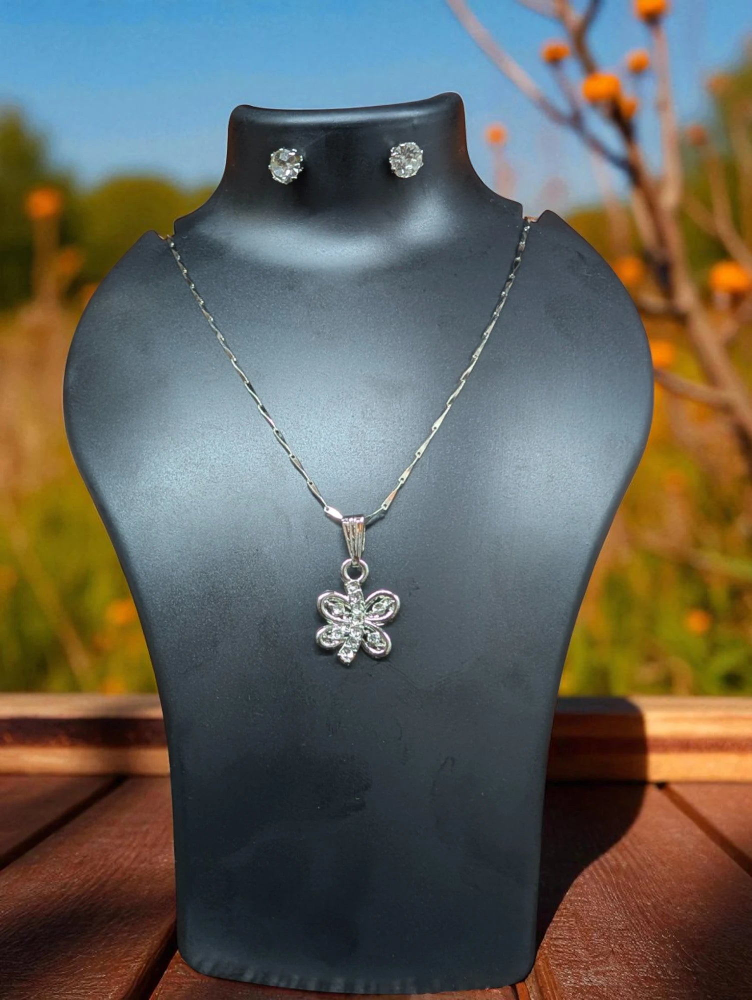 Sparkling Silver Pendant Necklaces with Stud Earrings