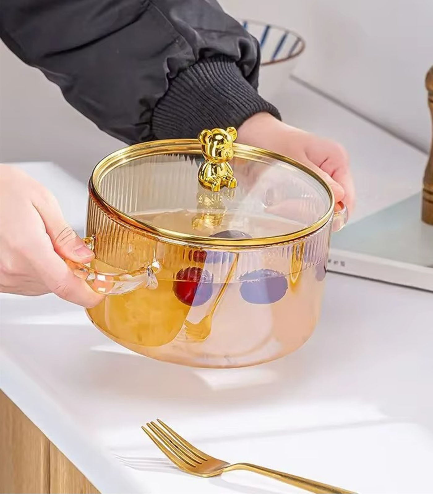 High Borosilicate Glass Saucepan – Clear Pot with Handles & Lid for Soup, Sauce & Heating