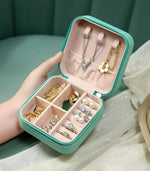 Travel Jewelry Case– Portable PU Leather Organizer for Necklaces, Earrings &amp; Rings