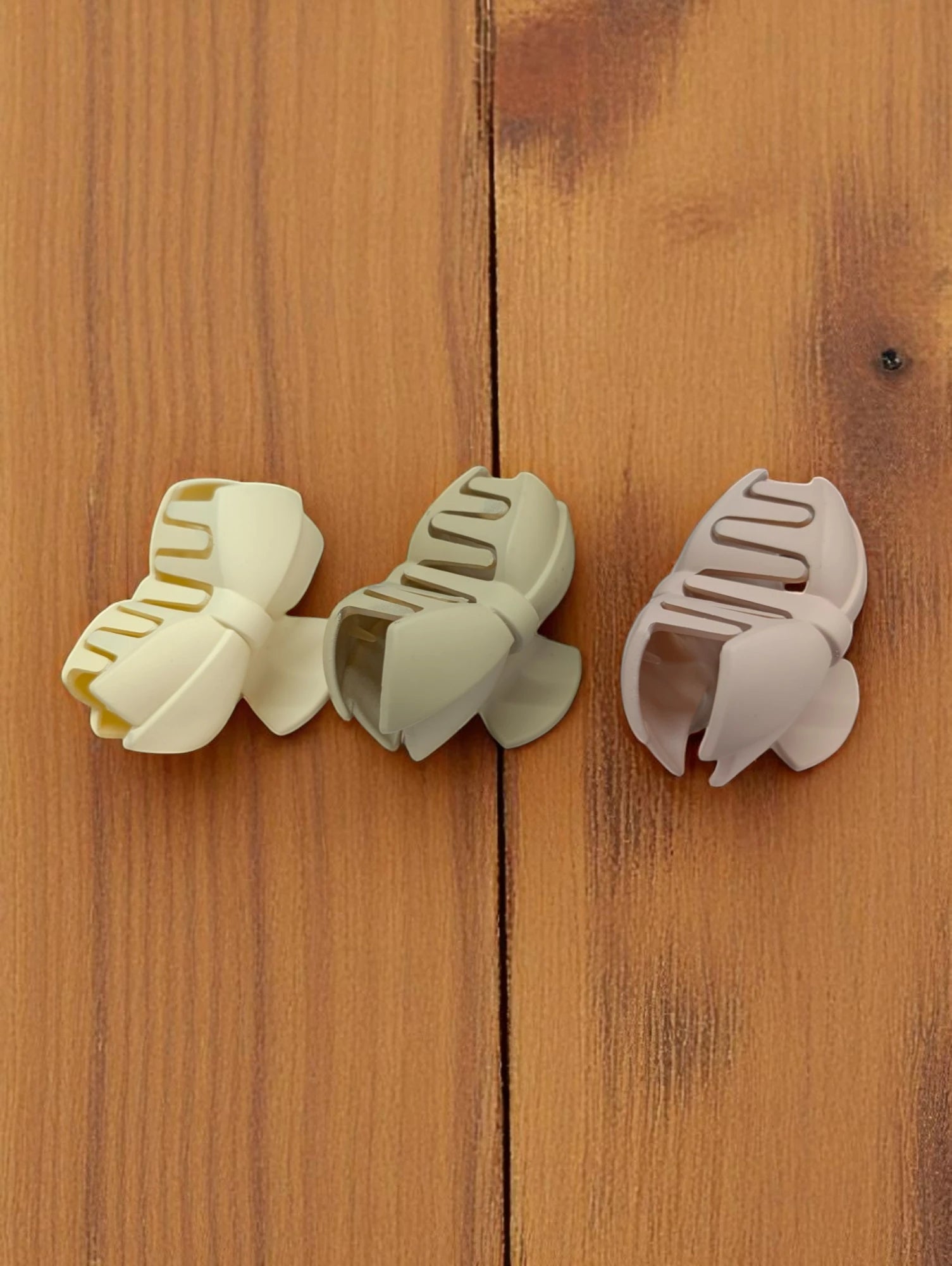Woman Classy Bow Hair Claw Clip